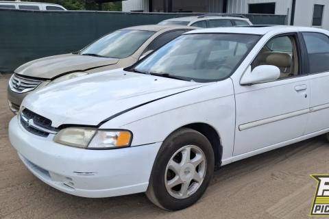 Photo of 1999 Nissan Altima