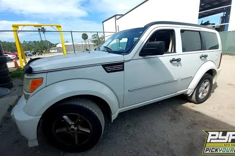 Photo of 2010 Dodge Nitro