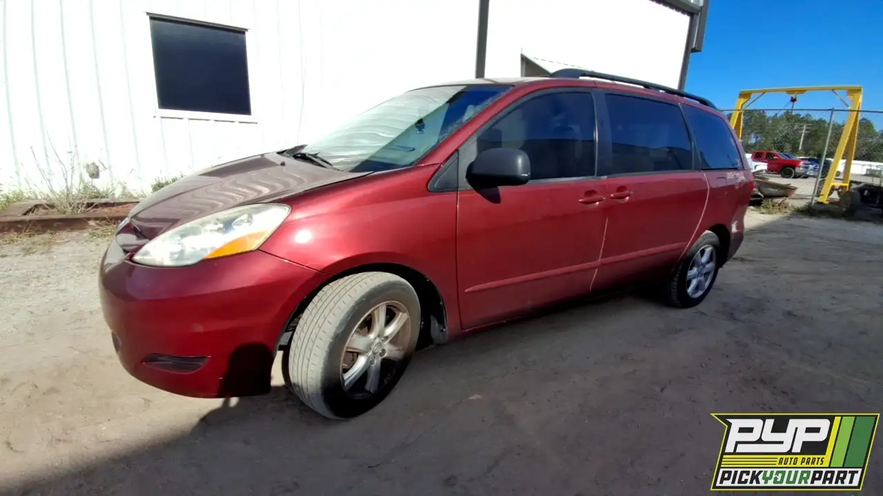 Photo of 2008 Toyota Sienna