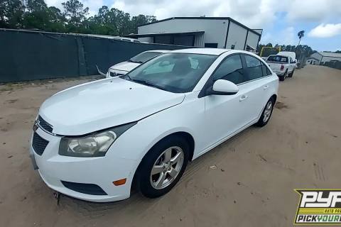 Photo of 2014 Chevrolet Cruze
