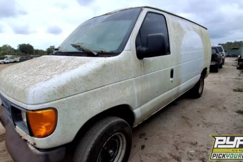 Photo of 2006 Ford E-250