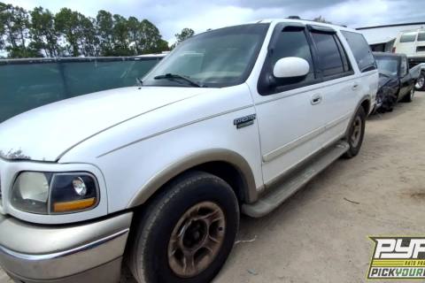 Photo of 2002 Ford Expedition