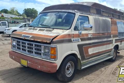 Photo of 1988 Dodge B250