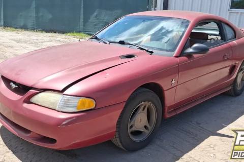 Photo of 1997 Ford Mustang