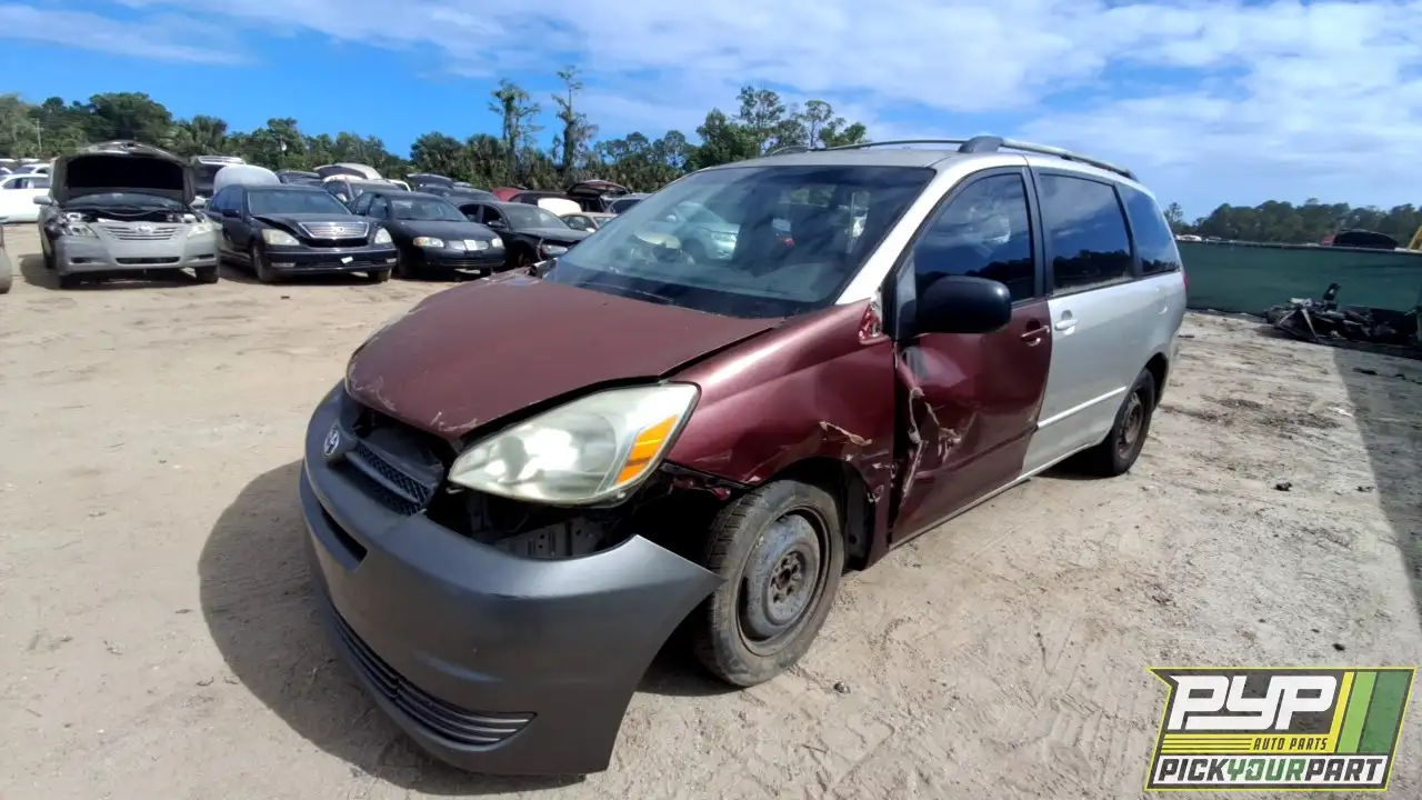 Photo of 2004 Toyota Sienna