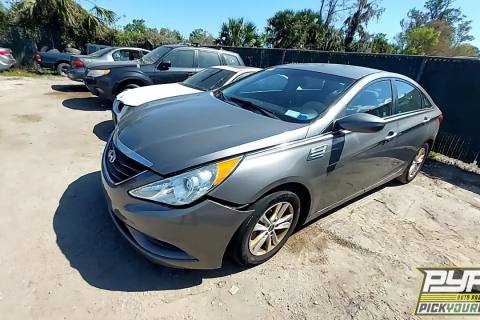 Photo of 2013 Hyundai Sonata