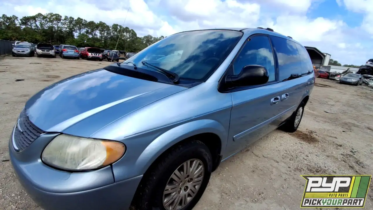 Photo of 2004 Chrysler Town & Country