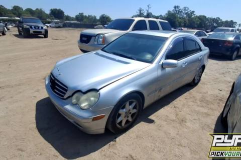 Photo of 2004 Mercedes-Benz C320
