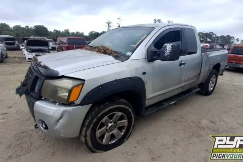 Photo of 2004 Nissan Titan