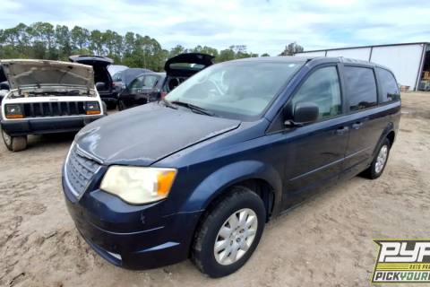 Photo of 2008 Chrysler Town & Country