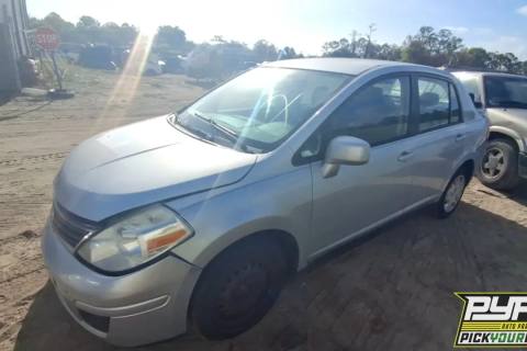 Photo of 2011 Nissan Versa