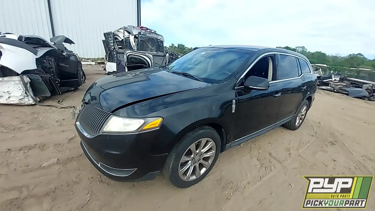 Photo of 2013 Lincoln Mkt