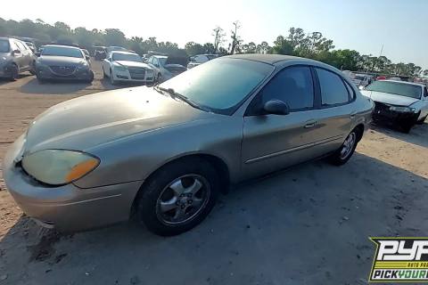 Photo of 2005 Ford Taurus