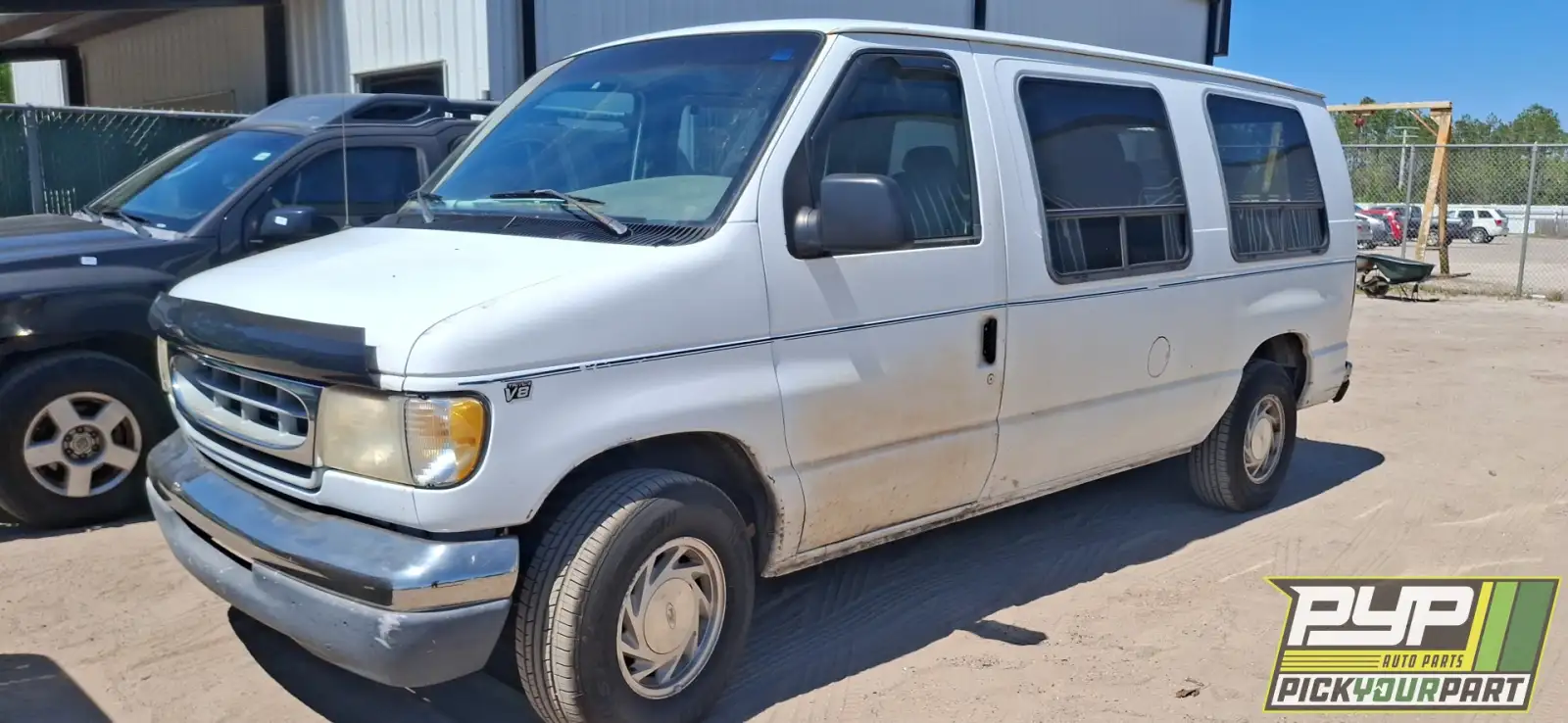 Photo of 1997 Ford E-150 Econoline