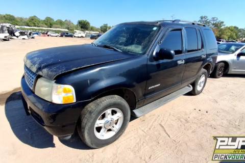 Photo of 2004 Ford Explorer
