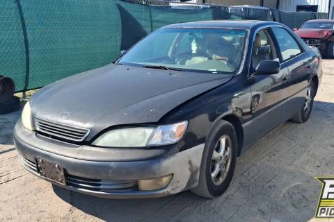 Photo of 1998 Lexus Es300