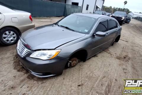 Photo of 2013 Chrysler 200