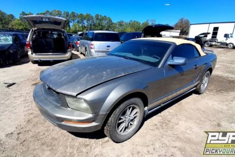 Photo of 2005 Ford Mustang