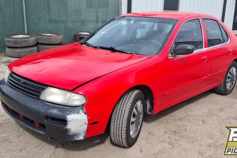 Photo of 1997 Nissan Altima