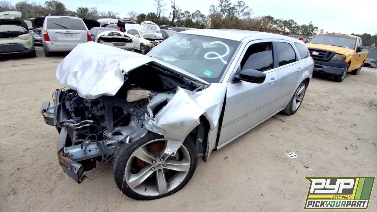 Photo of 2005 Dodge Magnum