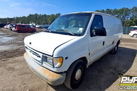 Photo of 2000 Ford E-150 Econoline