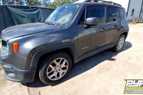 Photo of 2017 Jeep Renegade