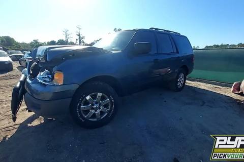 Photo of 2005 Ford Expedition