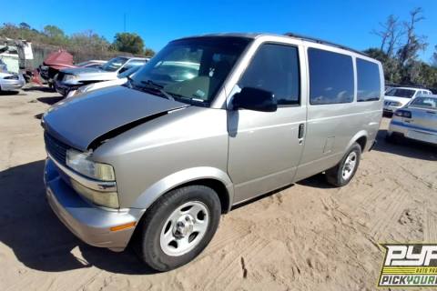 Photo of 2003 Chevrolet Astro