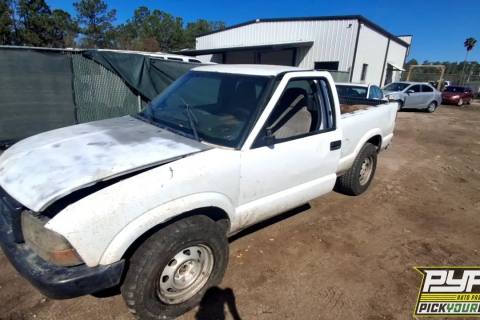 Photo of 2000 Gmc Sonoma