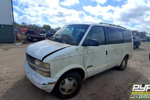 Photo of 2000 Chevrolet Astro