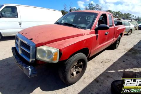 Photo of 2005 Dodge Dakota