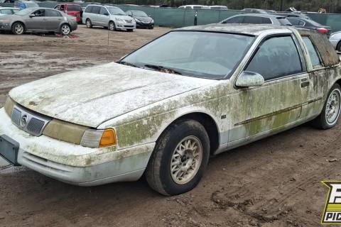 Photo of 1995 Mercury Cougar