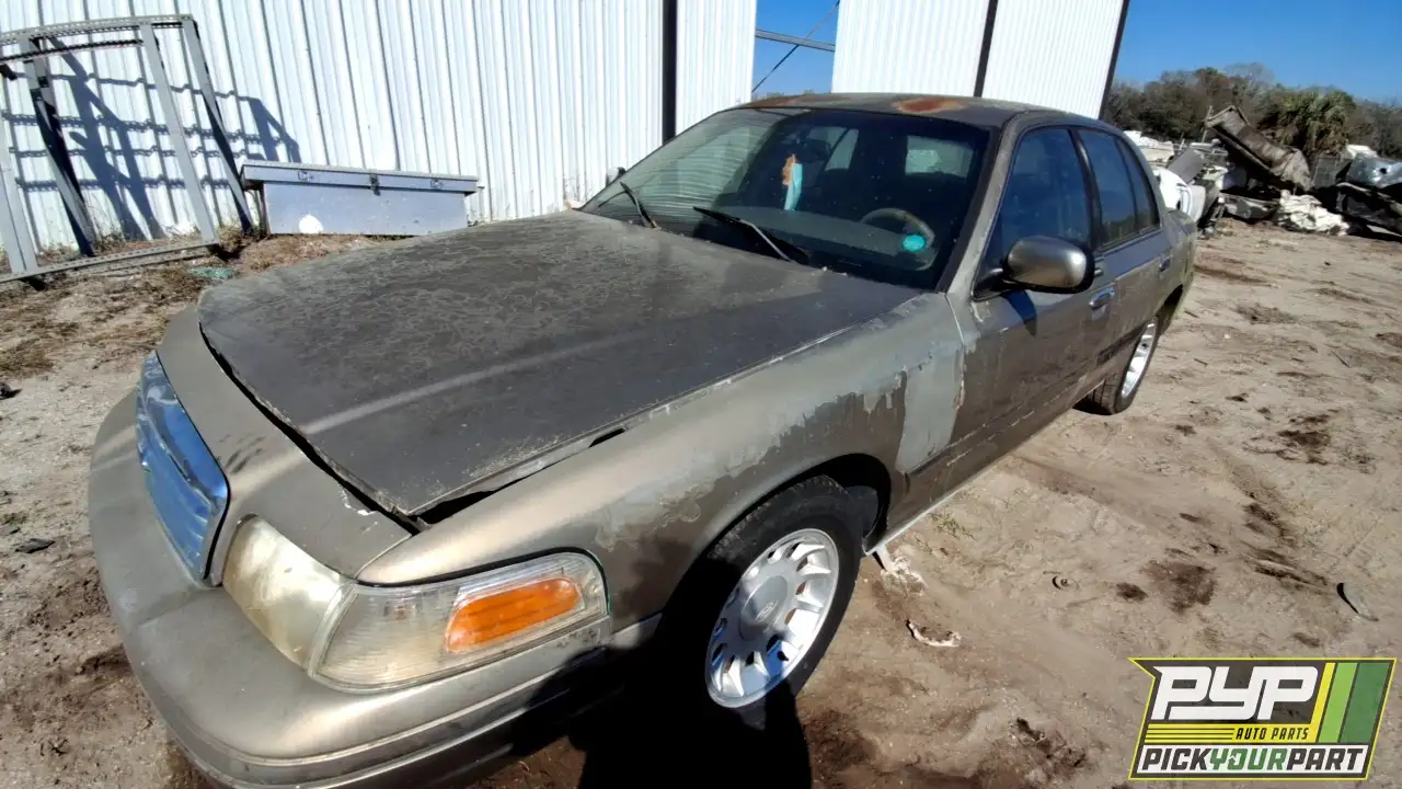 Photo of 2001 Ford Crown Victoria