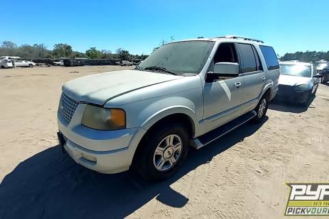 Photo of 2005 Ford Expedition