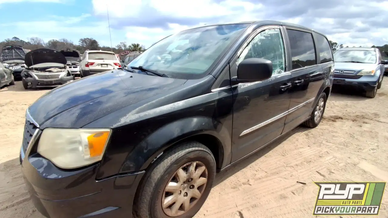 Photo of 2015 Chrysler Town & Country