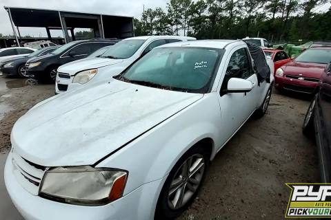 Photo of 2013 Dodge Avenger