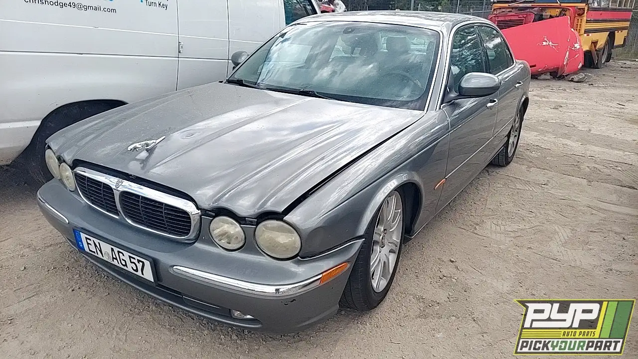Photo of 2004 Jaguar Xj8