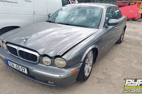 Photo of 2004 Jaguar Xj8