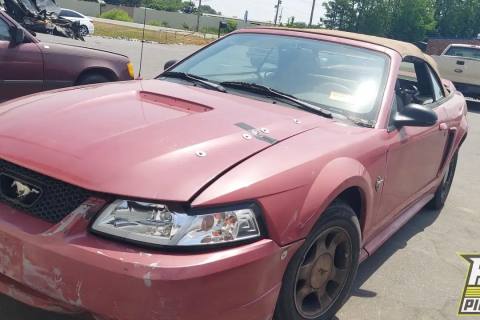 Photo of 1999 Ford Mustang