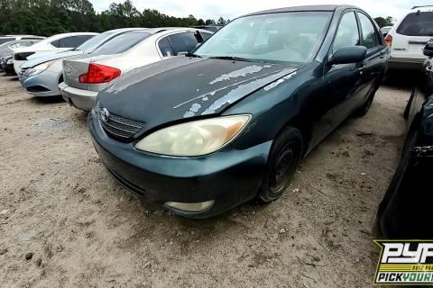 Photo of 2004 Toyota Camry