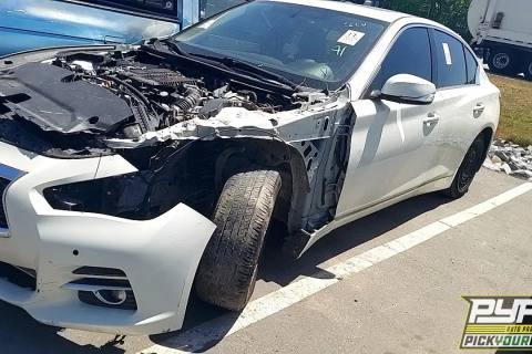 Photo of 2015 Infiniti Q50