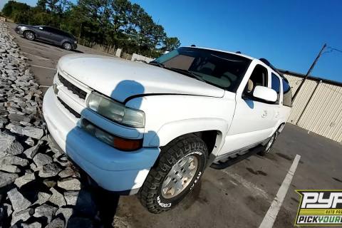 Photo of 2004 Chevrolet Suburban 1500