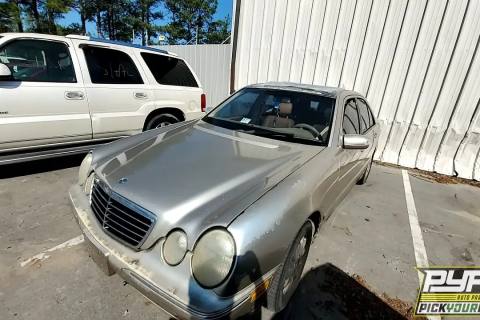 Photo of 2002 Mercedes-Benz E320