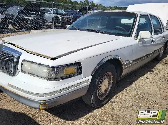 Photo of 1997 Lincoln Town Car