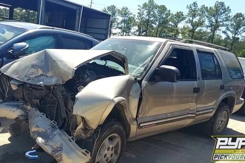 Photo of 2003 Chevrolet Blazer
