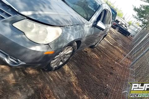 Photo of 2010 Chrysler Sebring