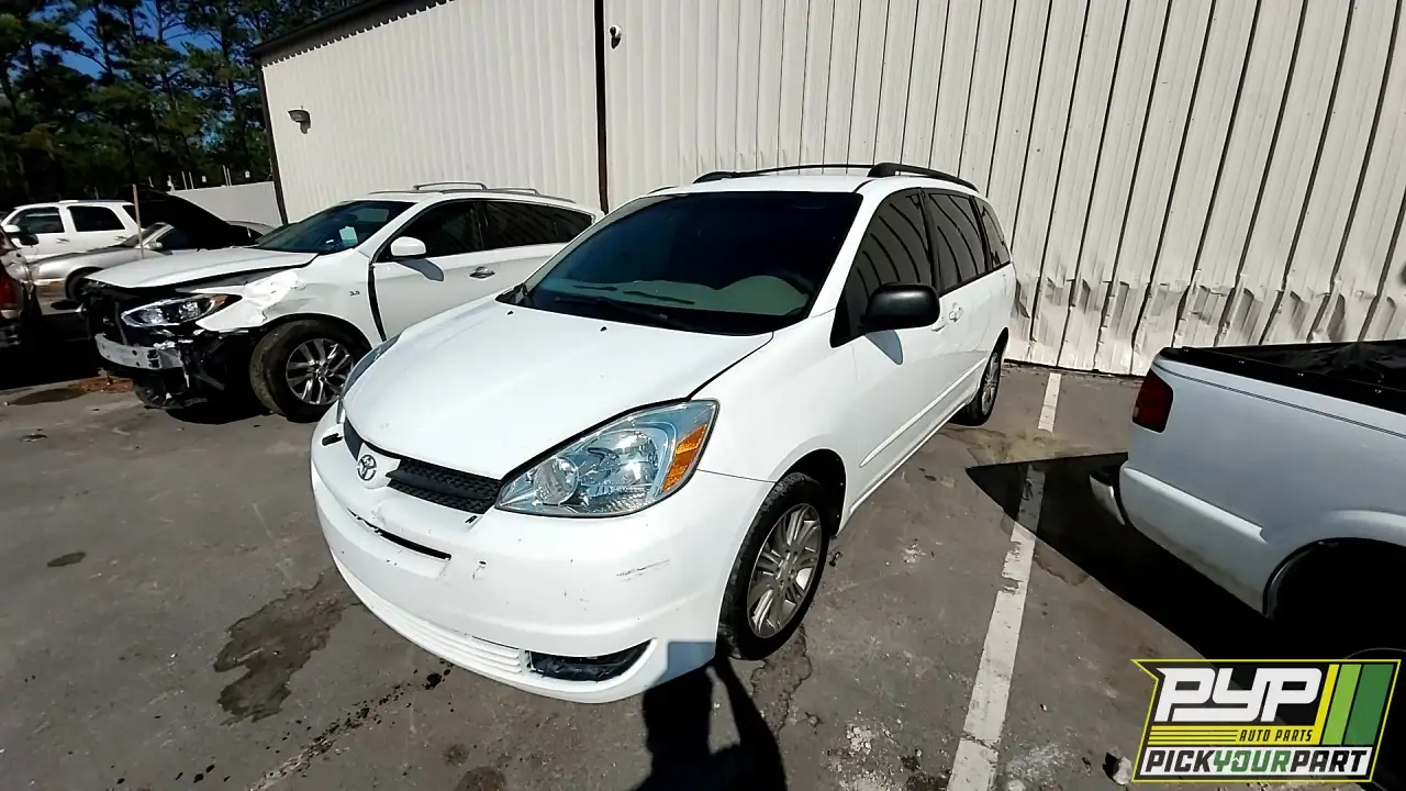 Photo of 2004 Toyota Sienna