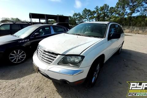 Photo of 2006 Chrysler Pacifica