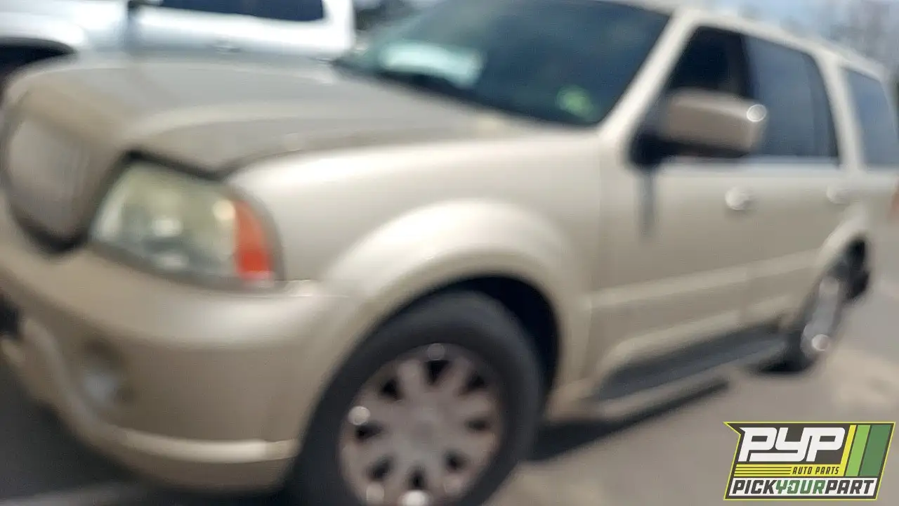 Photo of 2004 Lincoln Navigator
