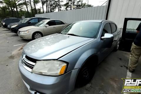 Photo of 2013 Dodge Avenger